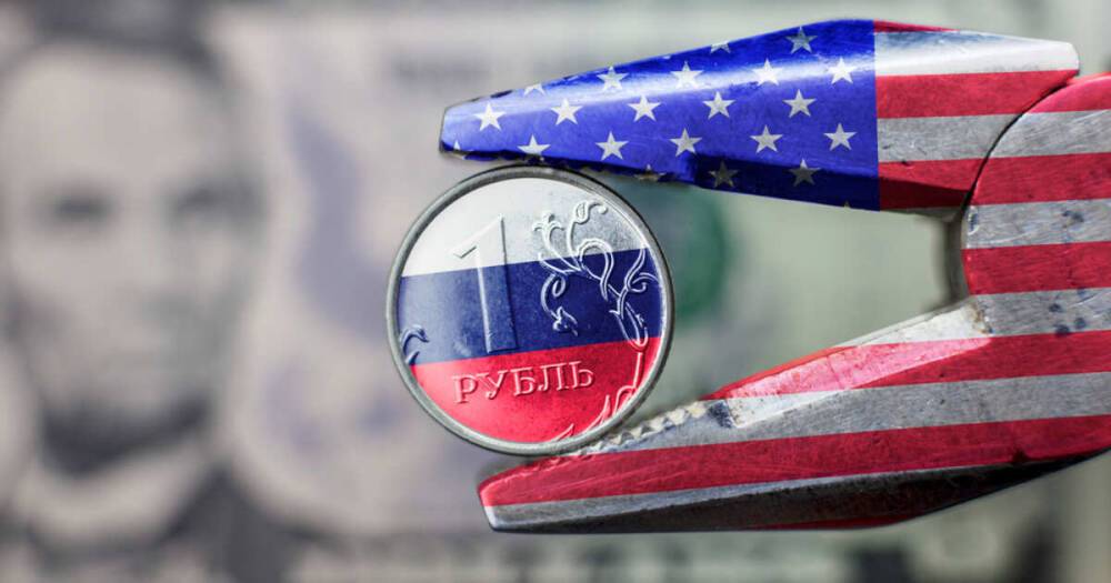 Экономист объяснил причину ввода США санкций против России
