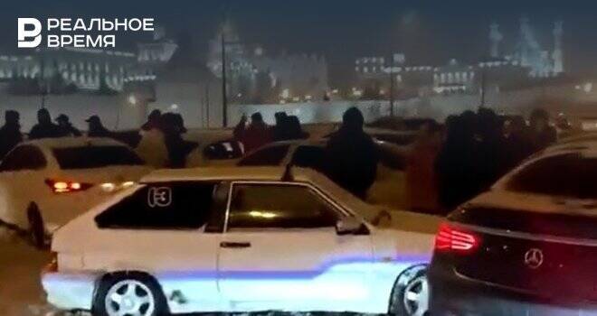 Ночью в центре Казани произошло массовое ДТП