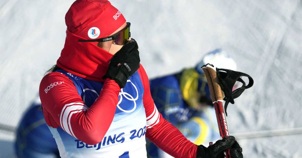 Наталья Непряева завоевала серебряную медаль в скиатлоне на ОИ-2022
