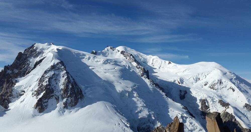 В австрийских Альпах из-за схода лавин погибли девять туристов