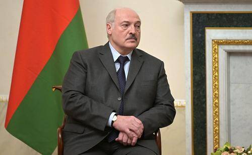 Лукашенко: Путин обещал присвоить звание полковника