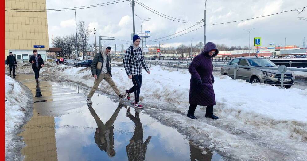 Москвичам пообещали потепление и мокрый снег в понедельник