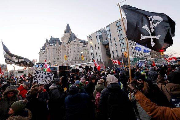Ситуация полностью вышла из-под контроля: протестующие парализовали столицу Канады