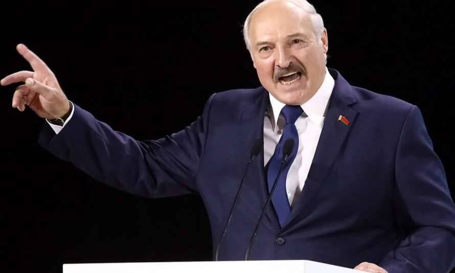 Лукашенко публично оскорбил Зеленского