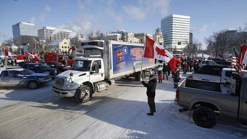 Мэр канадской столицы Уотсон заявил, что ситуация с протестами против ковидных ограничений в городе вышла из-под контроля