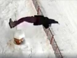 В Якутске женщина упала с восьмого этажа поднялась домой и вызвала скорую