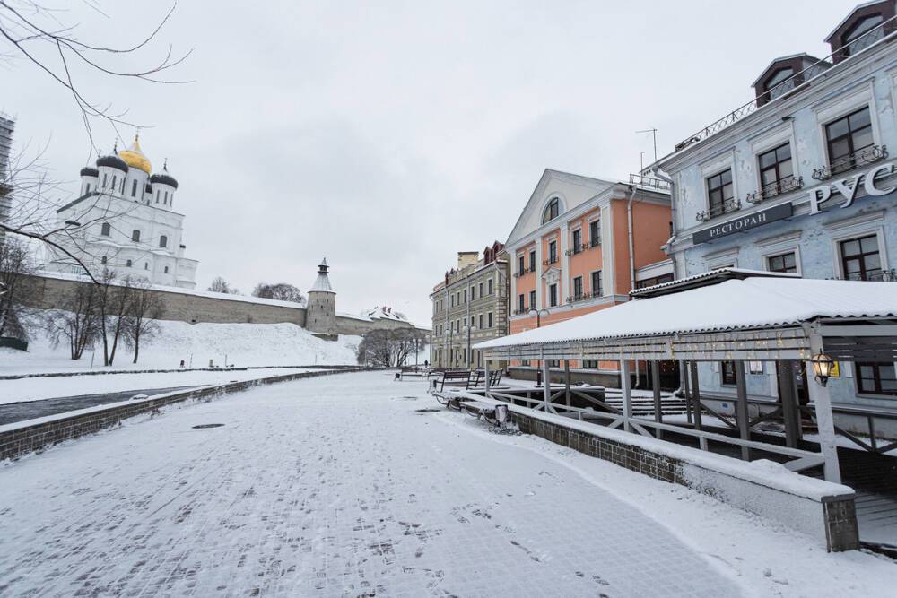 Циклон «Роксана» принес в Псковскую область сильный мокрый снег