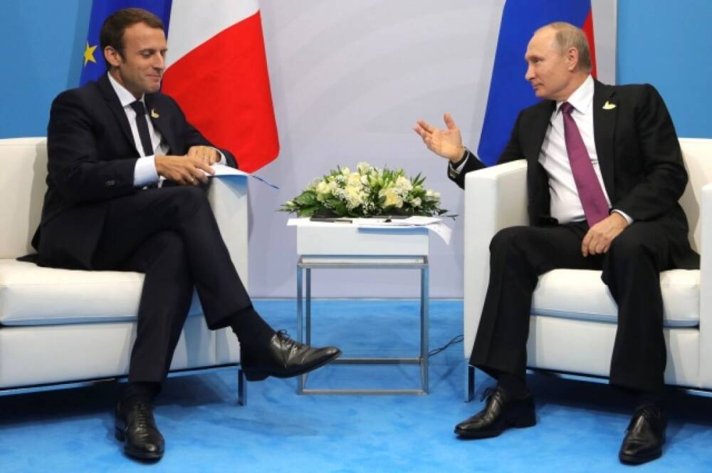 Песков назвал темы переговоров Путина и Макрона
