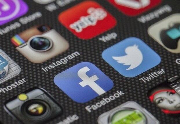 Facebook и Instagram могут исчезнуть из Украины
