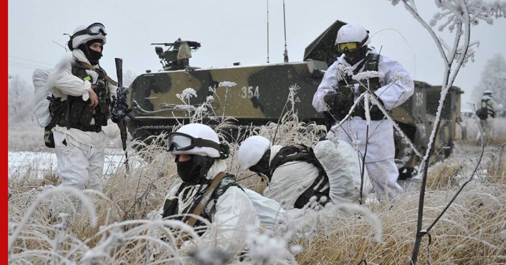 На учениях на юге России военные применят ракетные комплексы и бронетехнику