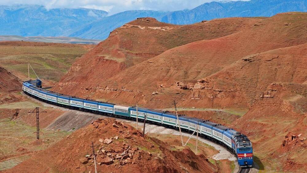 Проедет ли запоздалый поезд по железной дороге Китай — Кыргызстан — Узбекистан