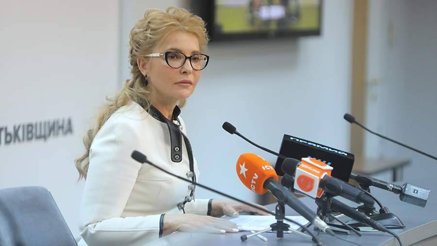 Тимошенко назвала государственной изменой реализацию Минских соглашений