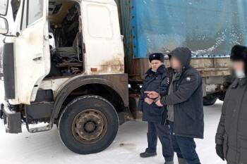 Двое братьев вкинули вологжанина из кабины МАЗа в Архангельской области