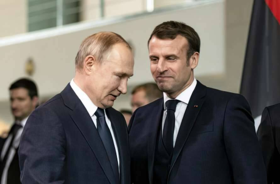 Госдеп прокомментировал встречу Макрона с Путиным в Москве