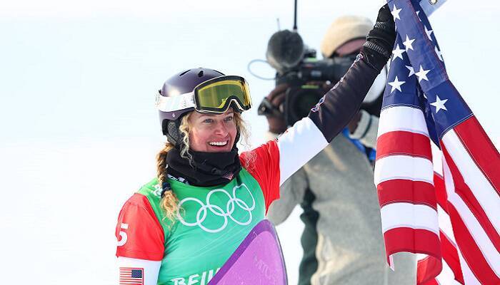 Американка Джакобеллис завоевала золото Олимпиады в сноуборд-кроссе