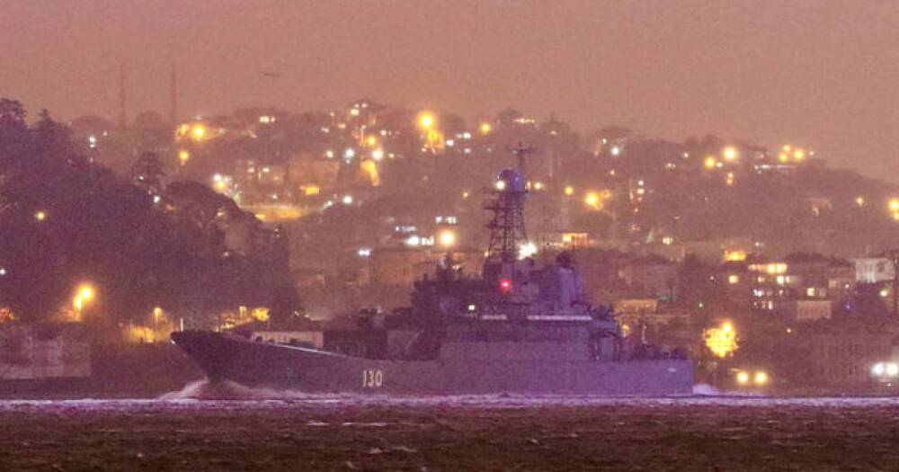 В Черное море вошли три военных корабля ВМФ России