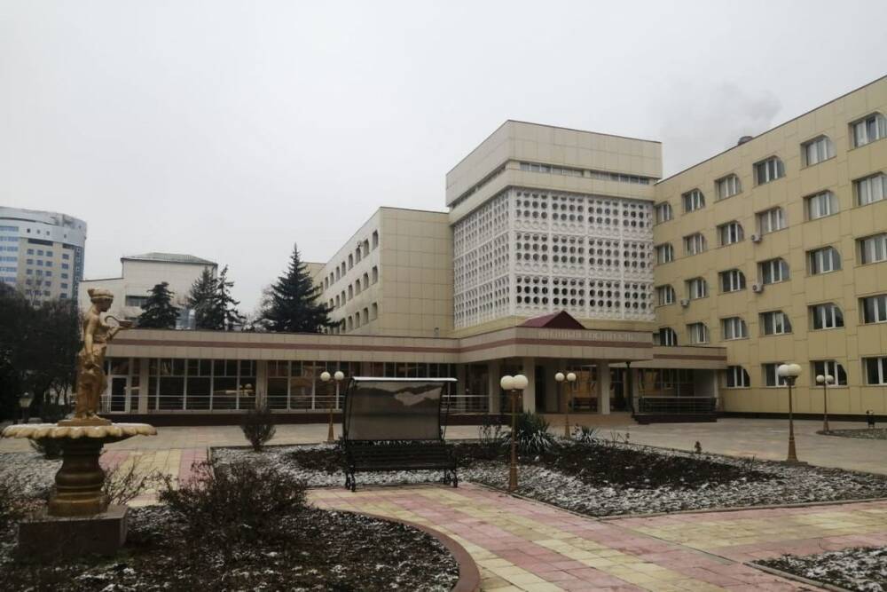 В военном госпитале Росгвардии в Пятигорске борются с коронавирусом
