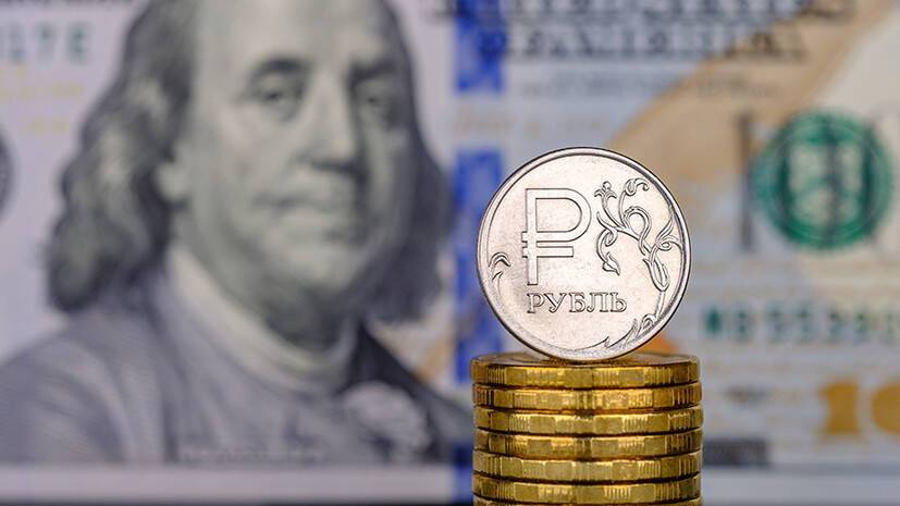 После шторма: что происходит с российской валютой на первых торгах весны
