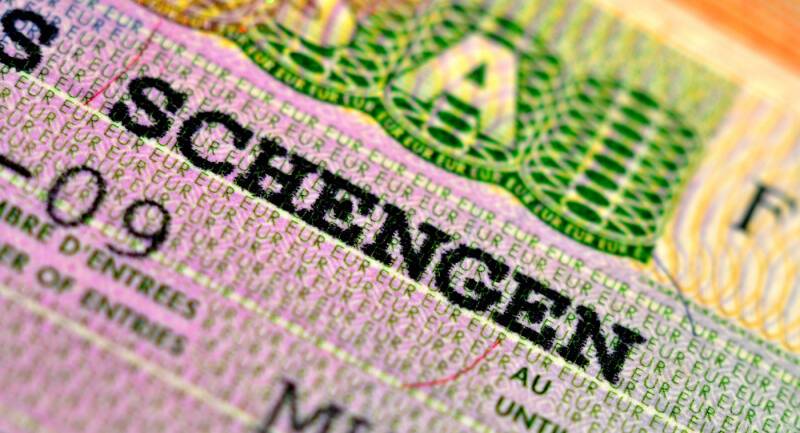 Стало известно, какие страны оформляют шенгенскую визу