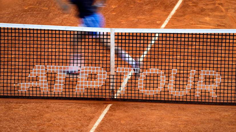 Российские теннисисты будут выступать на турнирах ATP и WTA в нейтральном статусе