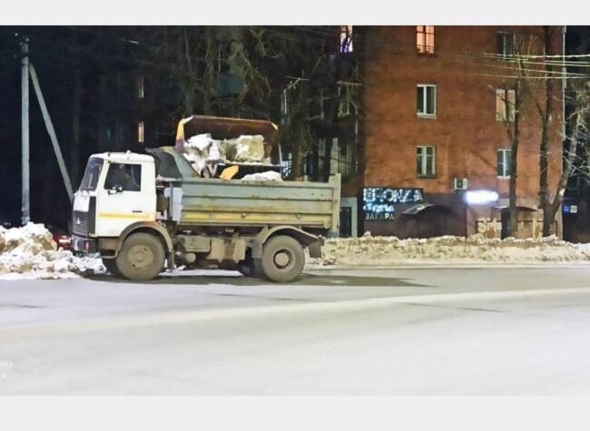 В мэрии Смоленска рассказали о ходе уборки улиц от снега и льда