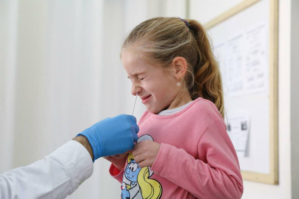 Обязательное тестирование на коронавирус в начальных классах и садиках отменено