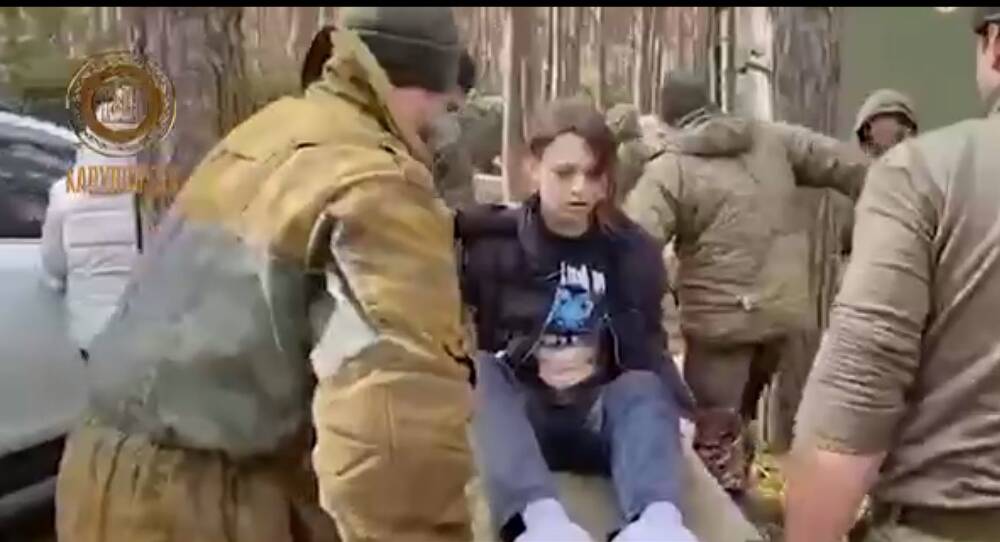 Чеченские спецназовцы на Украине спасли раненую в живот девочку - Русская семерка