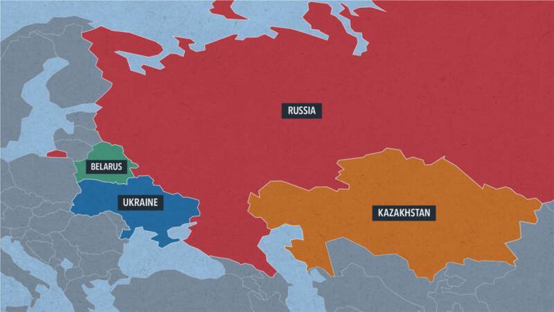 Казахстанская авиакомпания решила приостановить полеты в Россию