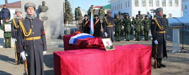 В Татарстане простились с погибшим в ходе спецоперации на Украине военным