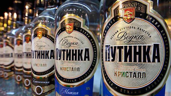 Указ Байдена о запрете на ввоз в США продуктов из РФ включает все спиртные напитки