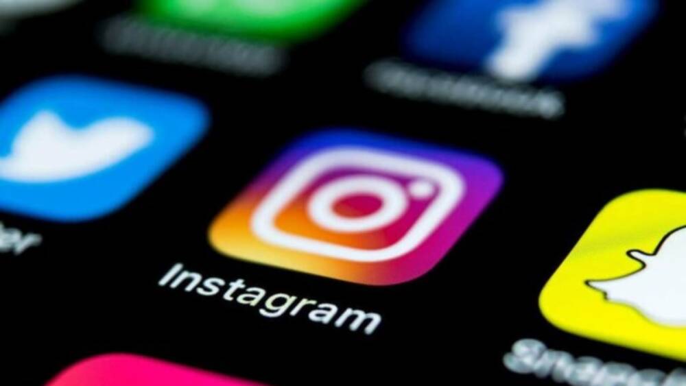 Роскомнадзор начал уведомлять россиян о блокировке Instagram