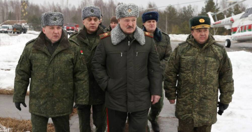 В Беларуси назначают командиров-россиян, чтобы заставить военных воевать