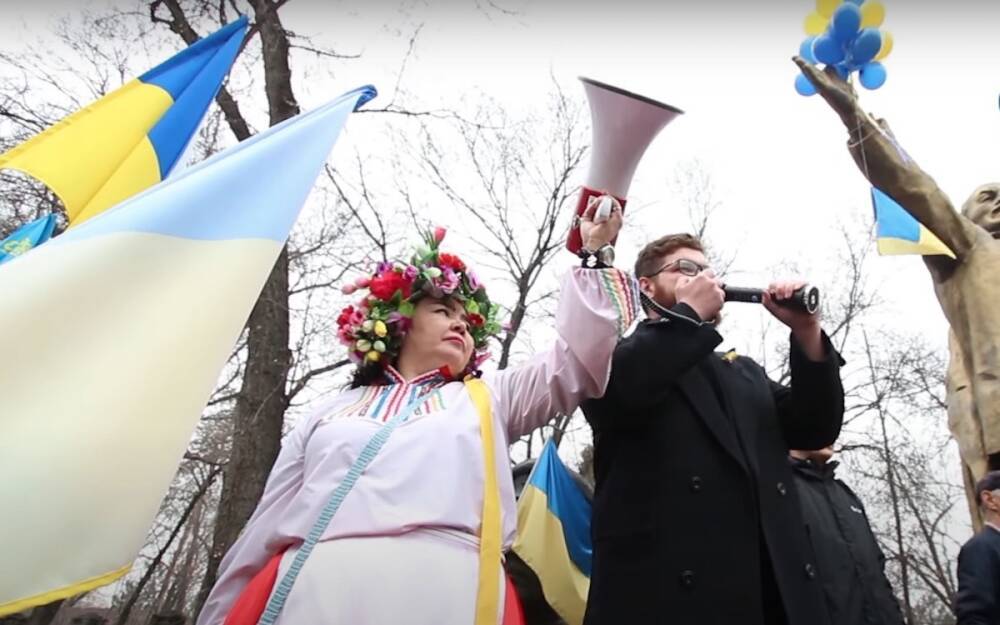 Полная "мобилизация" украинцев по всему миру: как вы можете помочь Украине, даже если уже гражданин другой страны – инструкция