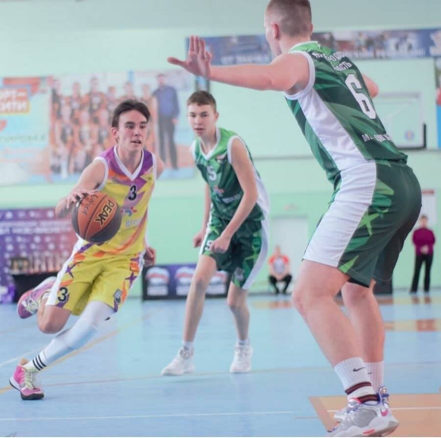 Команды из Нижнего Новгорода и Шахуньи выиграли региональный этап Чемпионата Школьной баскетбольной лиги «КЭС-БАСКЕТ»