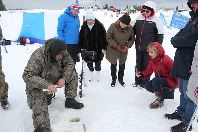 В Сыктывкаре определили победителей первого фестиваля подледного лова "Трехозерский карась"