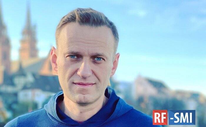 Прокурор просит 13 лет колонии для Навального по делу о мошенничестве и оскорблении суда
