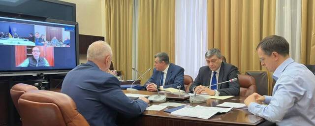 Член делегации Украины Арахамия сообщил о возобновлении переговоров с Россией