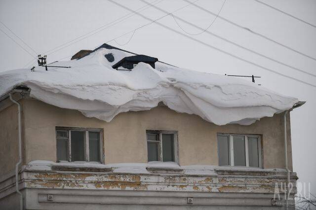 В Кузбассе крышу в многоэтажке отремонтировали после вмешательства прокуратуры