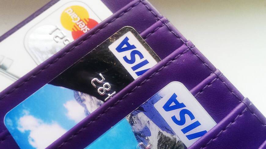 Экономист назвал альтернативы картам Visa и Mastercard