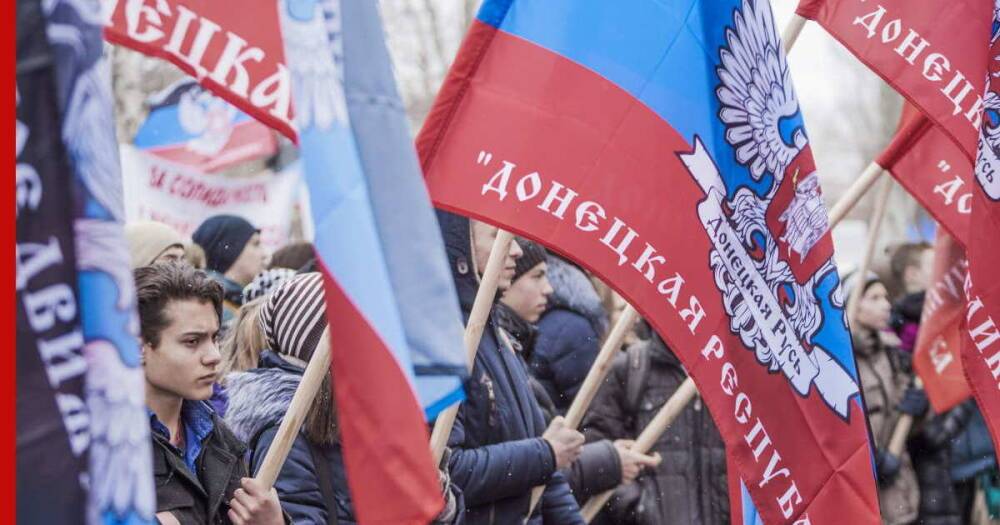 МЧС РФ доставило более 2 тысяч тонн помощи жителям Донбасса и Украины с начала гумоперации