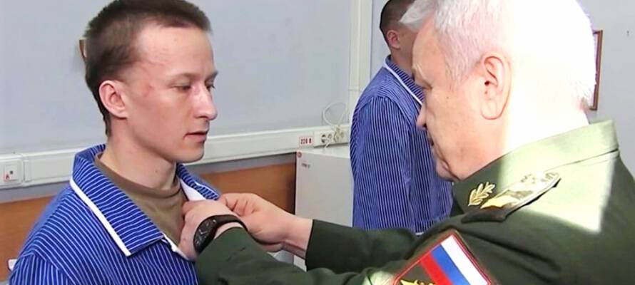 Раненного на Украине жителя Карелии наградили медалью «За отвагу»