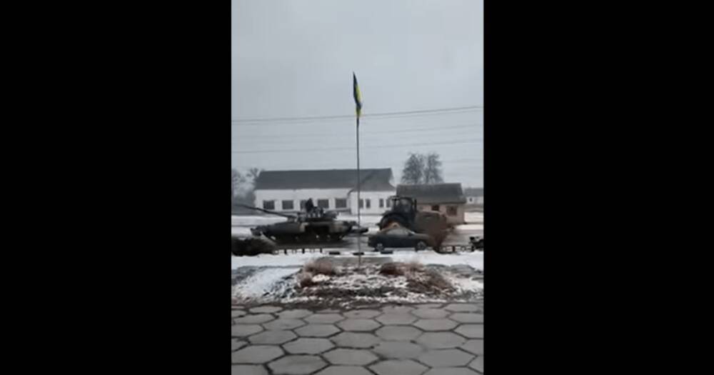 В сети появилась онлайн-игра "Фермер угоняет танки" по мотивам войны в Украине (фото)