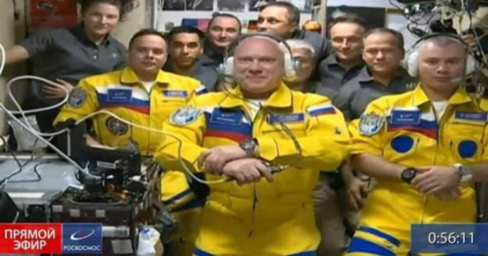 Слабоумие и отвага? Российские космонавты появились на МКС в цветах Украины (ФОТО)