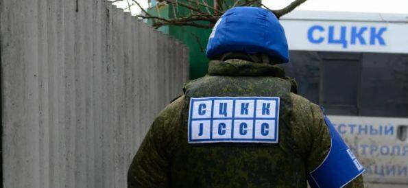 В Донецке украинский снаряд попал в детский сад