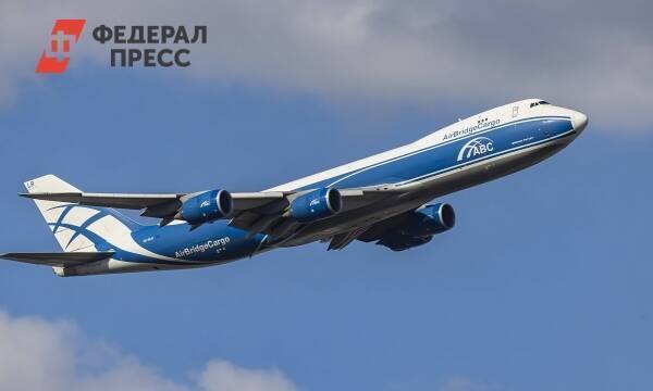 Boeing останавливает обслуживание российских авиакомпаний