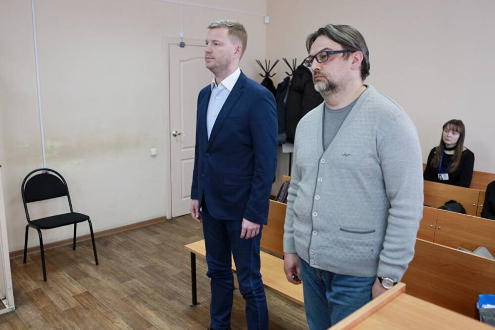 Для экс-замминистра и рекламщика из Челябинска запросили по 13 лет за хищения и взятку