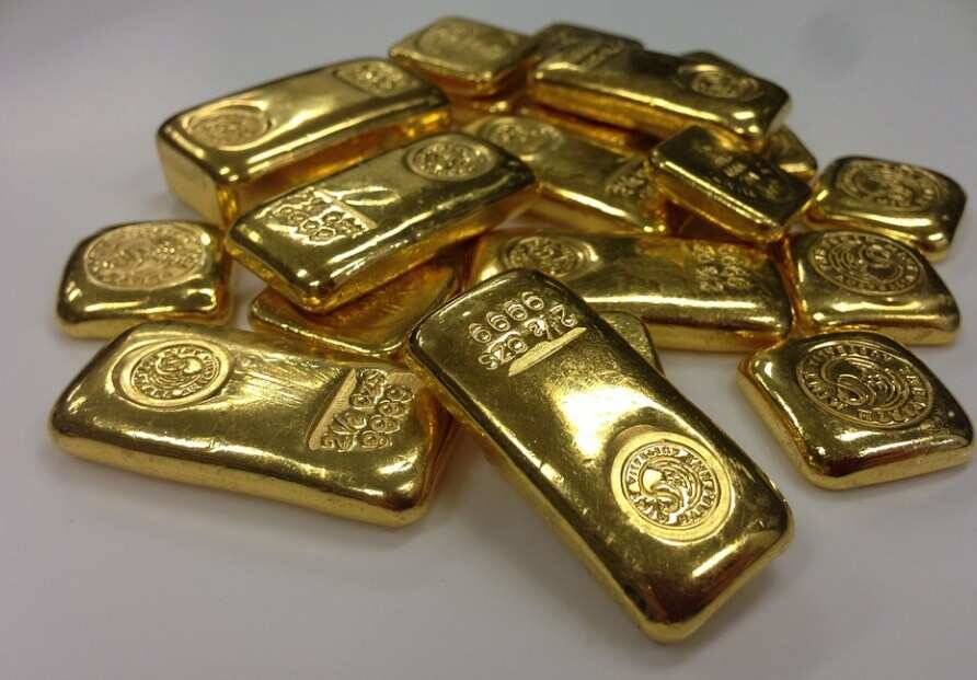 Силуанов призвал отказаться от покупки доллара ради вложений в золото