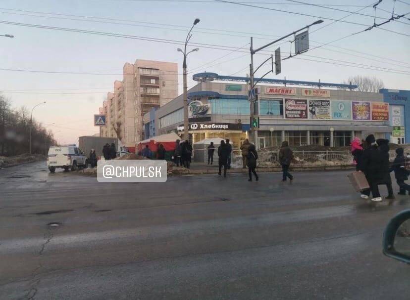 В Ульяновске эвакуировали четыре торговых центра