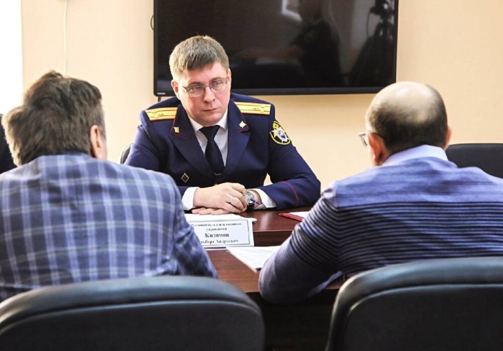 Руководитель СК Тверской области в ходе личного приема принял 12 жителей региона