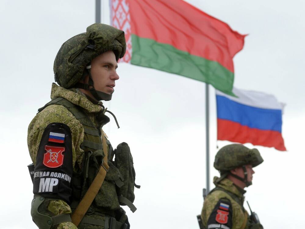 Белорусские дипломаты уезжают из Украины — в МВД считают, что это тревожный сигнал